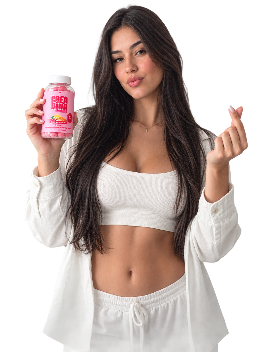 Modelo morena fazendo um coração com os dedos e apresentando a Creatina Gummy